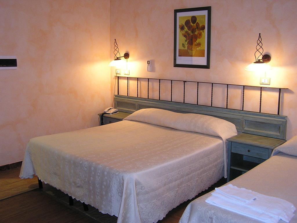 Hotel Mistral Portoscuso Eksteriør bilde