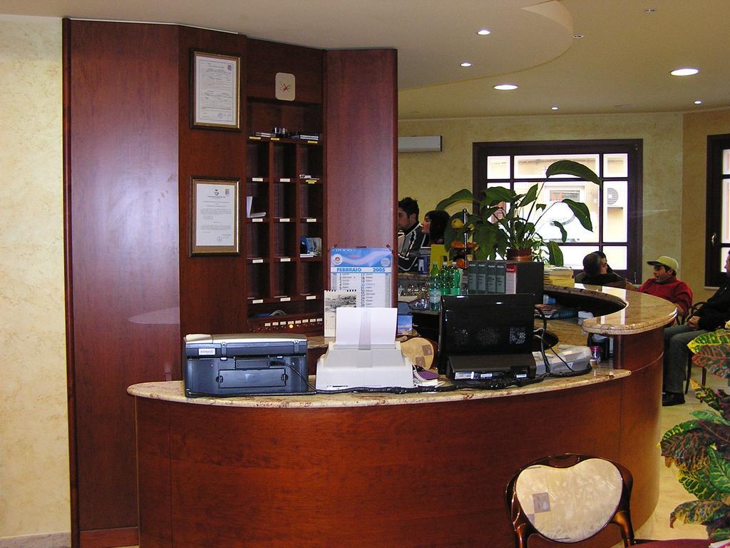 Hotel Mistral Portoscuso Eksteriør bilde