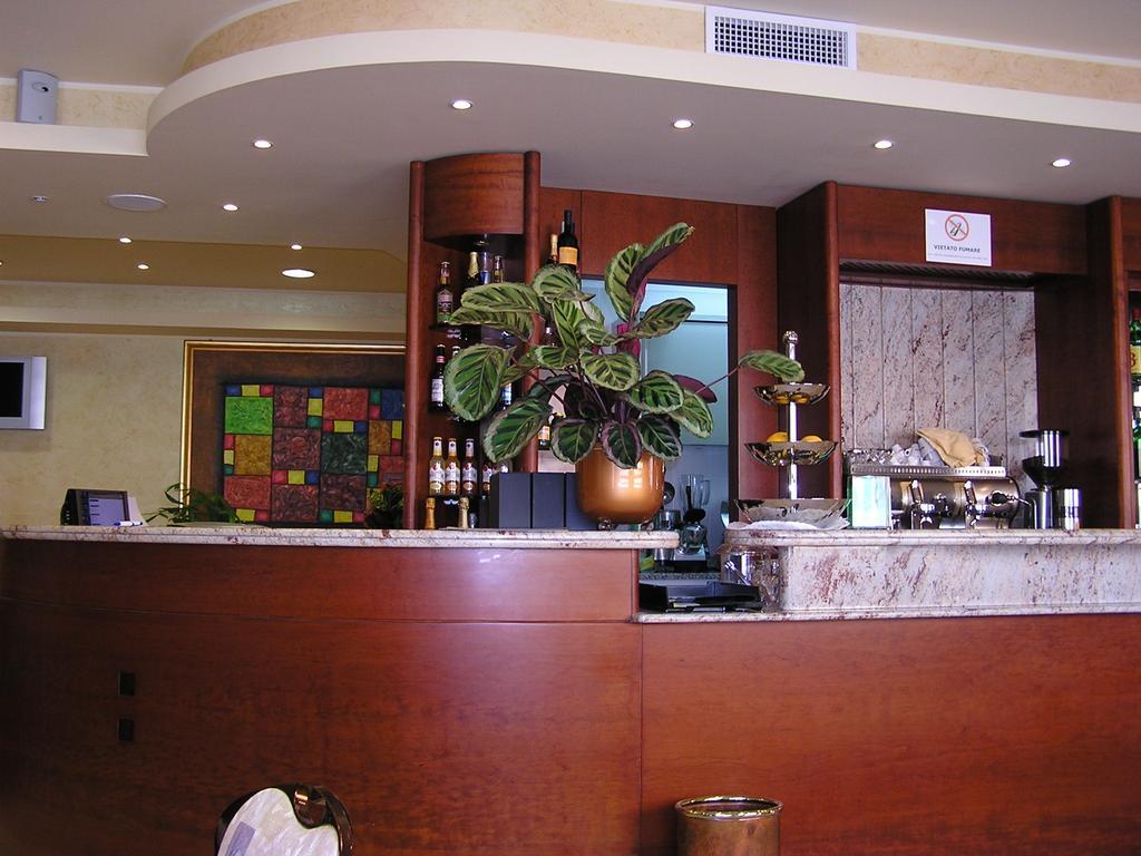 Hotel Mistral Portoscuso Eksteriør bilde